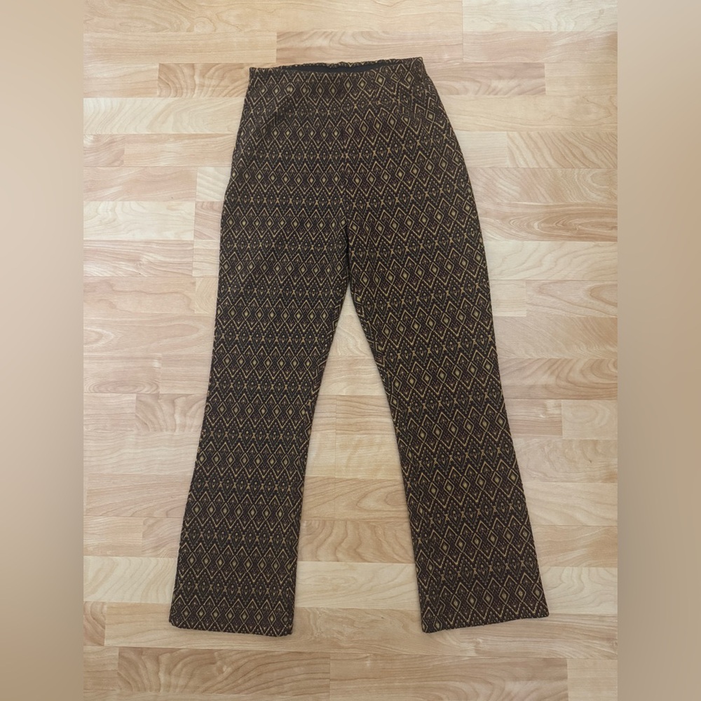 Free peopleHigh Rise Jacquard printed cropped woman’s pants size 4
